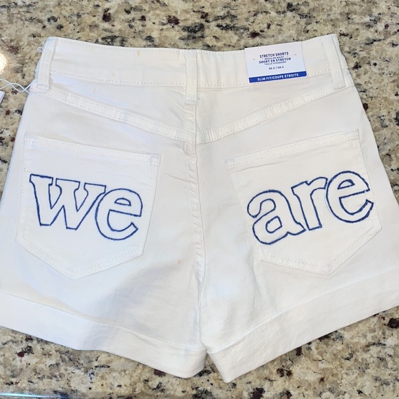 Penn State H&M, NWT, white stretch jean shorts size 2 w/ Penn State We Are! - Picture 1 of 12